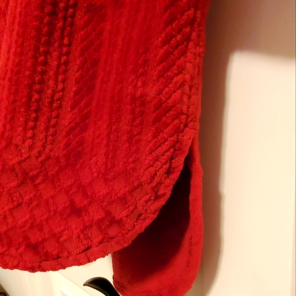 🌟3 for $25- Denver hayes hooded plush sleepwear - Picture 3 of 6